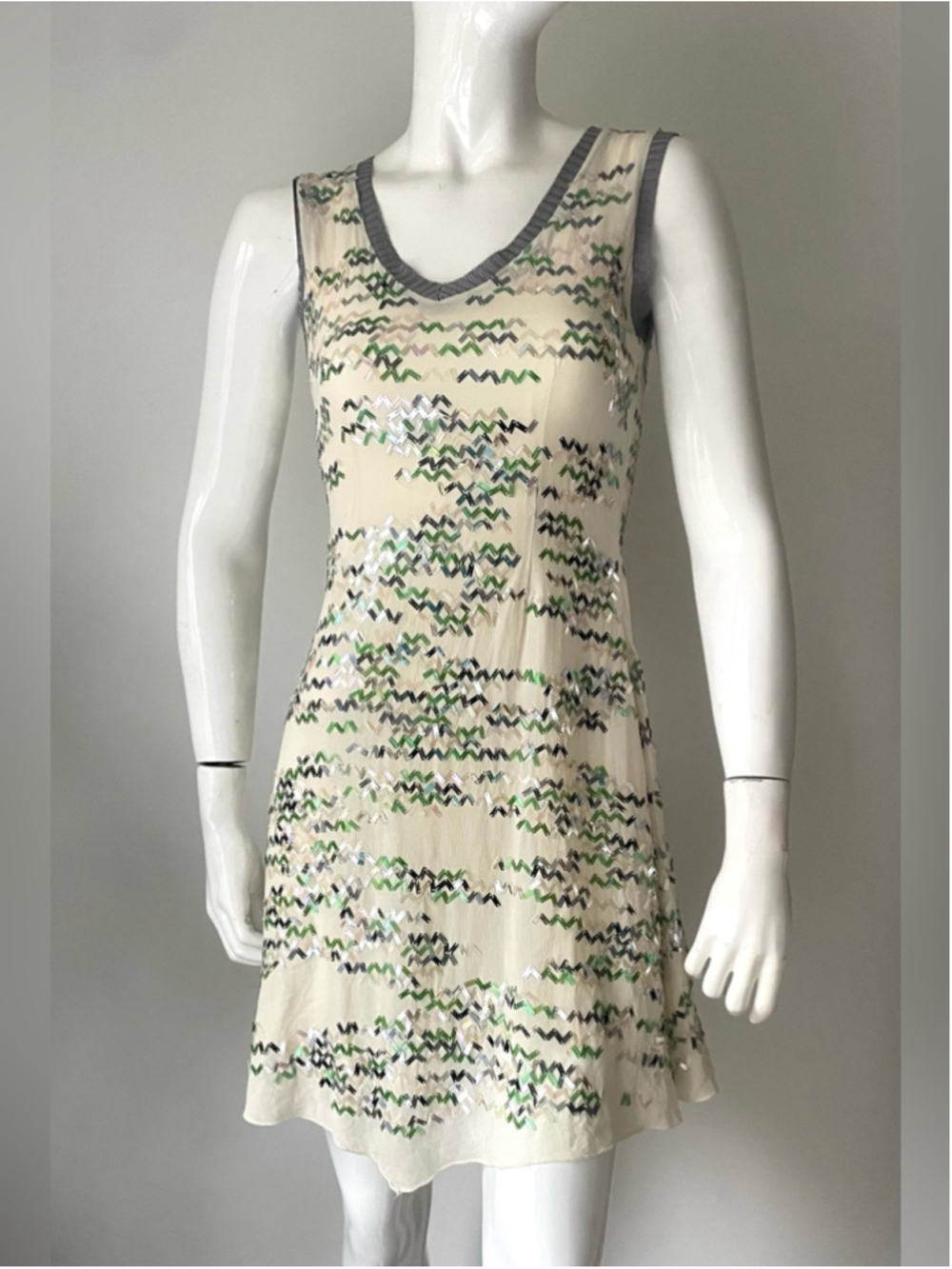 Silk Sequin Mini Dress Ivory Green Abstract Embellished Shift - Picture 3 of 7